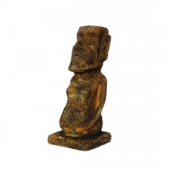 Moai primitive statue
