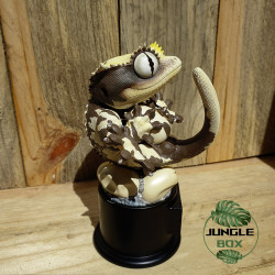 Figurine gecko à crète