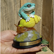frog figurine