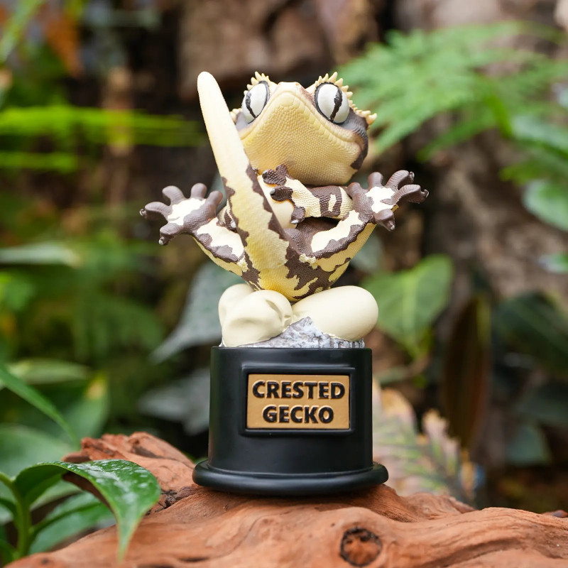 Figurine gecko à crète